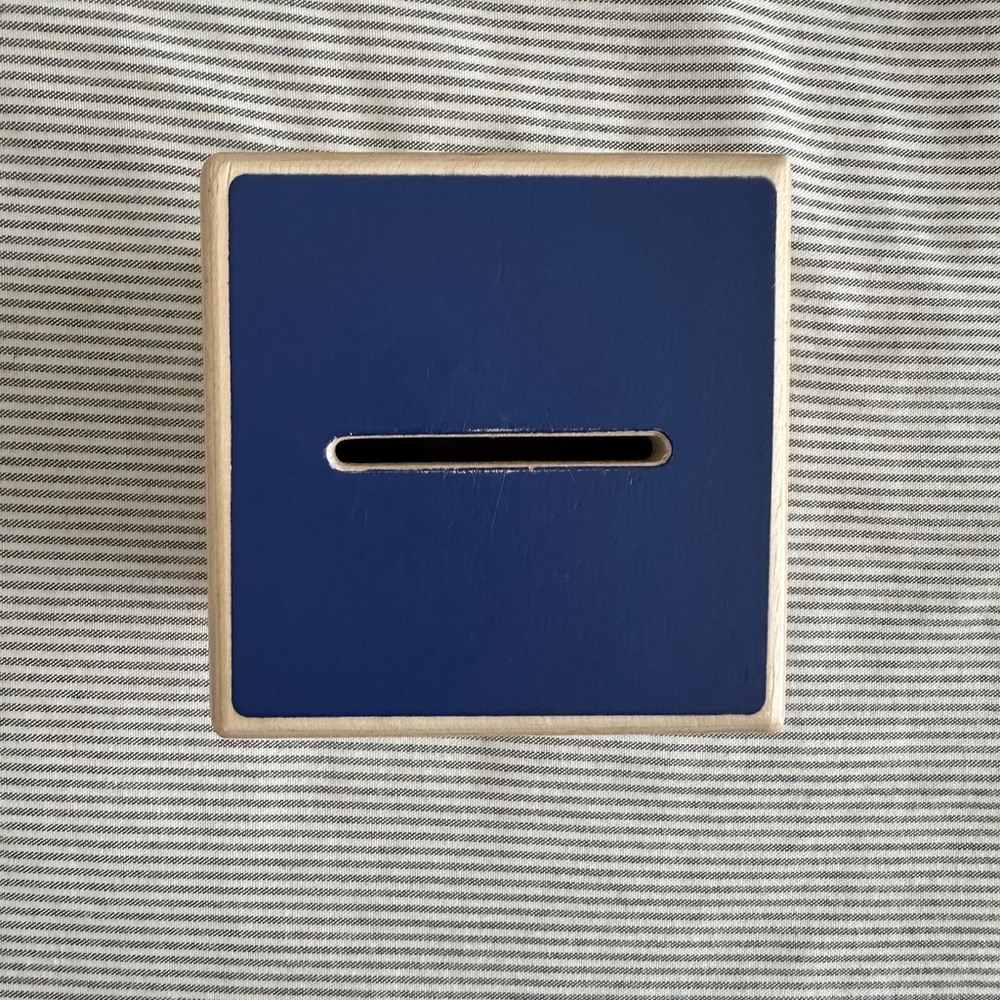 Lovevery coin box